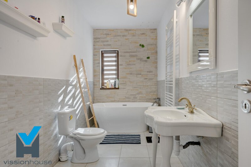 Tunari Dimieni, vila mobilata si utilata, confort si eleganta